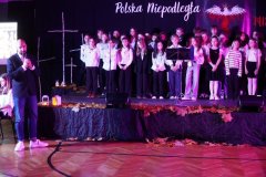 Zastępca Prezydenta Miasta Płocka ds. Społecznych- Pan Łukasz Jankowski, przemawia do Uczniów naszej Szkoły oraz zgromadzonej Publiczności.