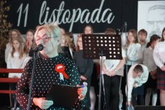 Dyrekcja składa serdeczne podziękowania dla artystów i nauczycieli za zaangażowanie oraz piękne przedstawienie, które wzbogaciło obchody tego wyjątkowego święta.