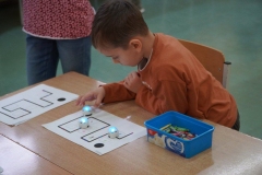 Zajęcia z programowania w pracowni komputerowej.