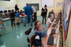 Prezentacja sali informatycznej i praca przy komputerach