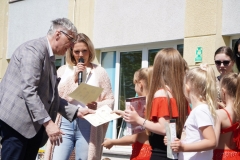 Nagradzanie uczestników Szkolnego Przeglądu Talentów.