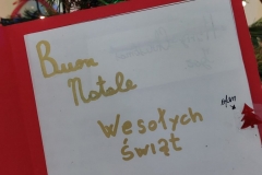Karta z życzeniami w języku włoskim, polskim i angielskim.