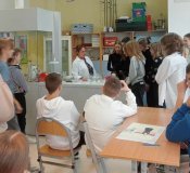 Pokaz doświadczeń fizycznych.