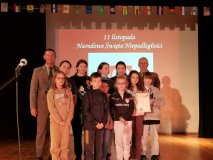 Wręczenie dyplomu i pucharu za udział w rajdzie
