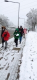 Grupa uczestników na trasie Rajdu Niepodległości.