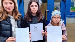 Uczniowie naszej szkoły biorący udział w tworzeniu  biogramu Ignacego Łukasiewicz.