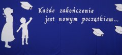 Prezentacja motta uroczystości zakończenia roku klas ósmych.