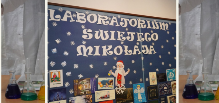 Tablica z granatowym tłem i białymi gwiazdkami, biały napis 'Laboratorium świętego Mikołaja", wokół mnóstwo kartek świątecznych.