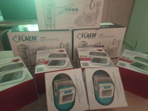 Inhalatory i ciśnieniomierze zakupione dla Płockiego Hospicjum w ramach zbiórki.